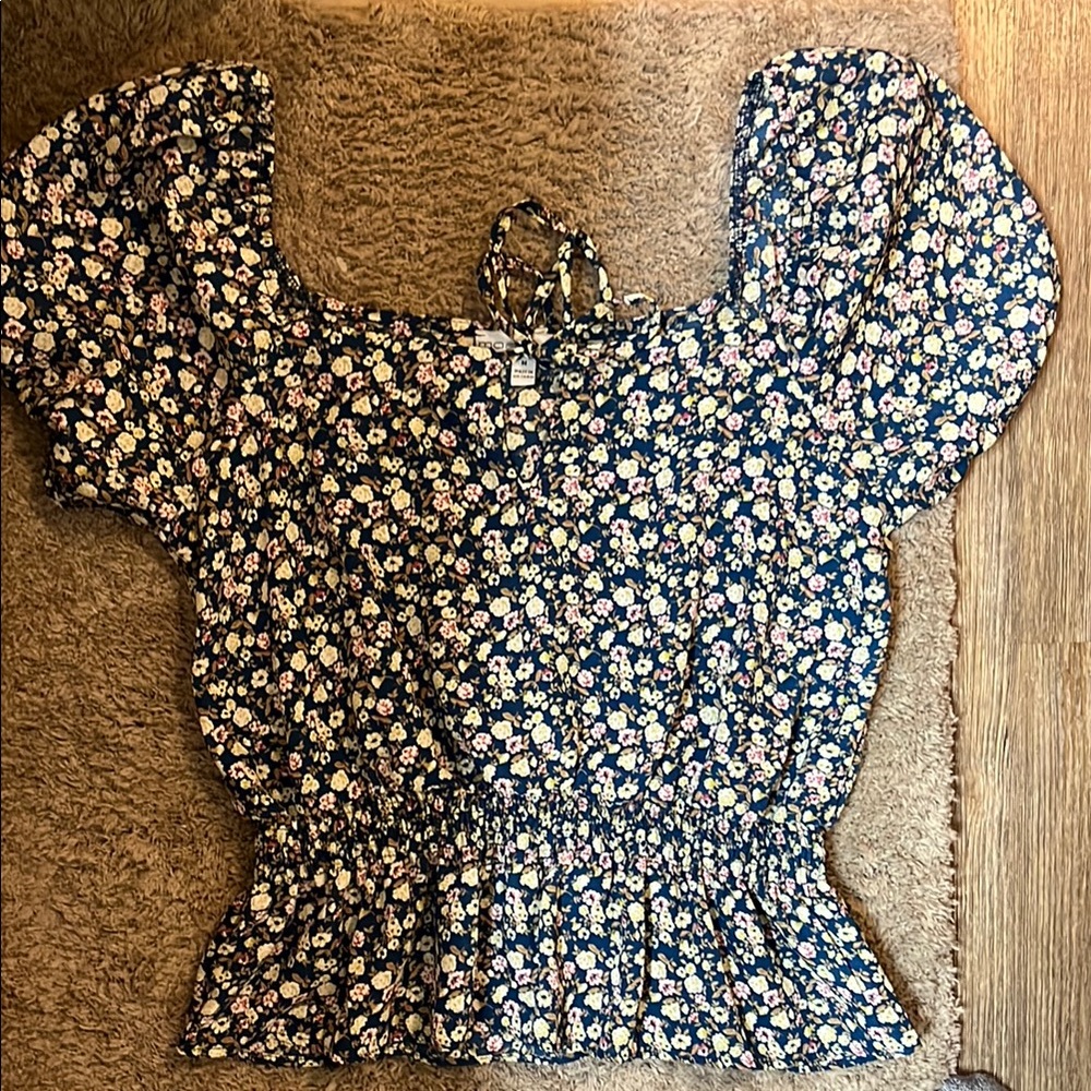 Floral Puff Sleeve Top